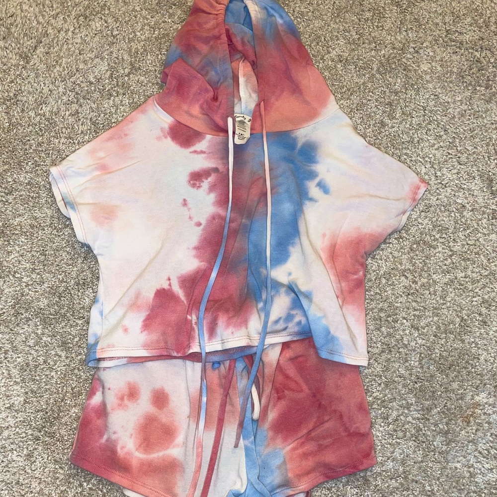Lovely J Tie dye set